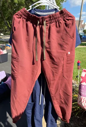 FIGS Uman Relaxed Jogger Pants thumbnail 1