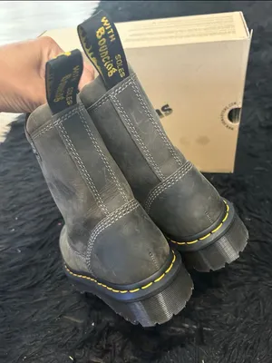 DR MARTENS Anistone LO charcoal leather boots booties shoes women’s 9 new thumbnail 4