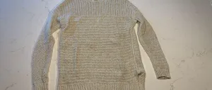 Sweater thumbnail 1