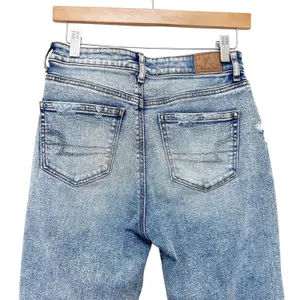 American Eagle Mom Jeans Sz 2 thumbnail 6