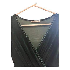 GUBERRYs Forest Green Velvet Long Sleeve V-Neck Surplice A-Line Midi Dress thumbnail 3