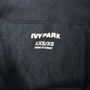 Ivy‎ Park Black Compression Seamless Cropped Leggings Cutout Design XXS thumbnail 3