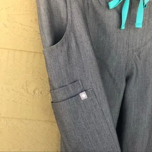 Figs Kade Tall Cargo Scrub Pants Size L thumbnail 4