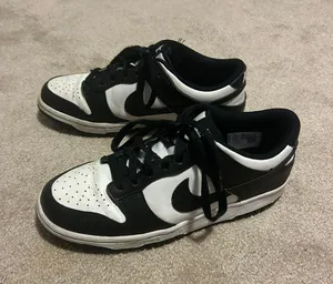 Nike Panda Dunks thumbnail 1