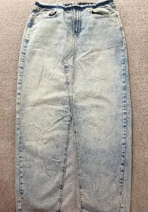 Wild Fable Light Wash Women's denim‎ skirt size 4 thumbnail 1