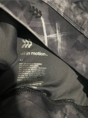 all in motion Black Marble-Print Wireless Sports Bra thumbnail 3