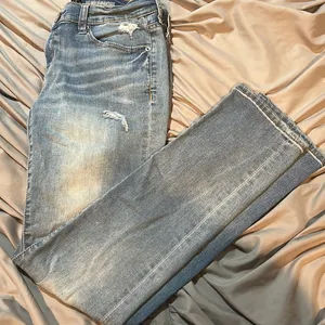 Aeropostale Ripped Skinny Jeans thumbnail 3