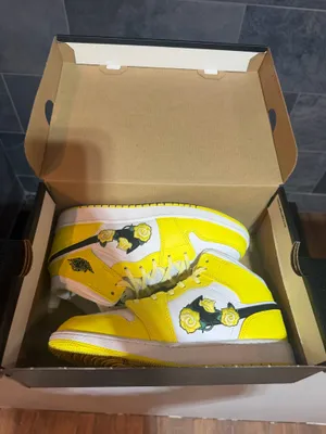 Yellow Floral Nikes thumbnail 12