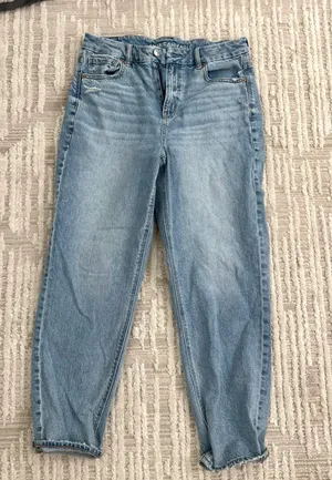 American Eagle Mom Jeans thumbnail 1