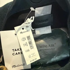 Madewell Suede Hand Held Ring Pouch in Midnight Forest thumbnail 6
