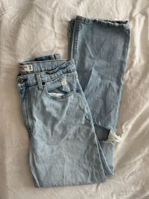 Abercrombie Jeans 90s Ultra High-Rise thumbnail 1