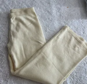 Gap Womens Sz M Boot Sweater Yellow Pants Cotton Preppy Casual Soft Clean Girl thumbnail 1