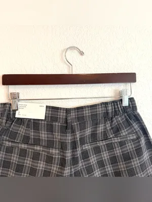 NWT American Eagle Womens Shorts Gray Palid High Rise Pleated Stretch 2 thumbnail 4