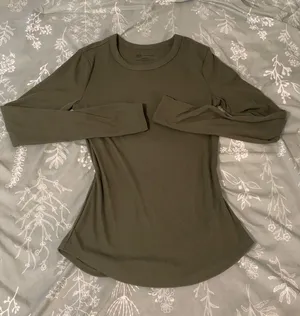Army green long sleeve shirt thumbnail 1