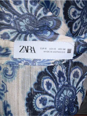 Zara Blue and White Paisley Button-Up Blouse thumbnail 7