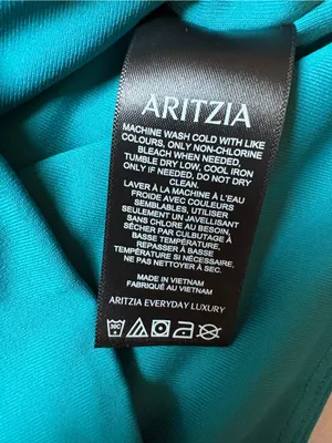 Aritzia Contour Square Neck Teal Top Short Sleeve Size Small thumbnail 4