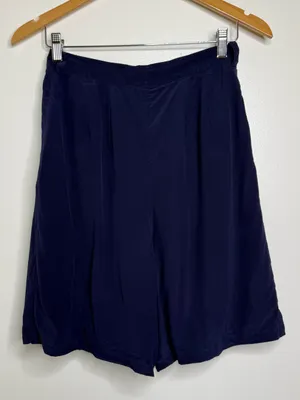 August Silk Vintage 100% Silk High Waisted Navy Dress Shorts Culottes Pleats 7” Inseam Sz 10 thumbnail 5