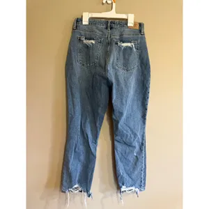 Abercrombie & Fitch Curve Love Mom Jeans 27 4S‎ Distressed High Rise Medium Wash thumbnail 3