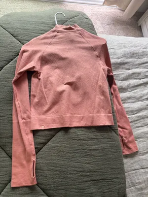 Lululemon Workout Long Sleeve Top thumbnail 2