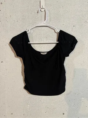 Aeropostale Eyelet Ruched Lace-Trim Crop Top | Size: Small thumbnail 3
