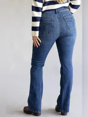 Judy Blue Medium Blue Boot-Cut Women's Jeans thumbnail 2