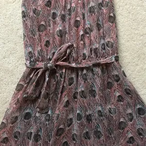 3 for $15!! 🌟NEW cute Pink feather peacock print dress thumbnail 2