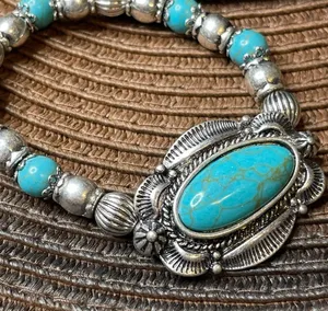 Boutique Western women’s Howlite turquoise and silver stretch bracelets. thumbnail 5