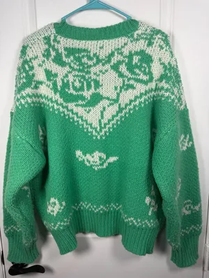 Grey Bandit Green and White Floral Pattern Crew Neck Sweater thumbnail 4