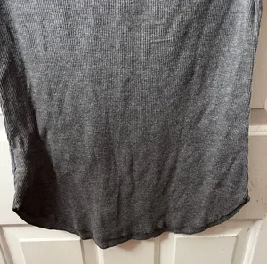 Old Navy Women's Long Sleeve Waffle Knit Graphic T-Shirt Gray Baby It's Cold Out thumbnail 8