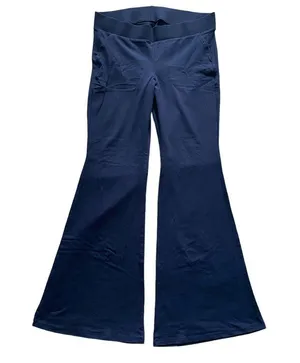 NWOT--NAVY BLUE FLARE BOTTOM LEGGINGS-SIZE 1X Brand new leggings thumbnail 1