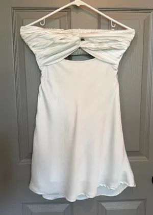 Princess Polly Homecoming Dress thumbnail 5