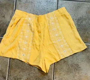 American Eagle Yellow Embroidered Boho Shorts Sz S/P/CH thumbnail 1