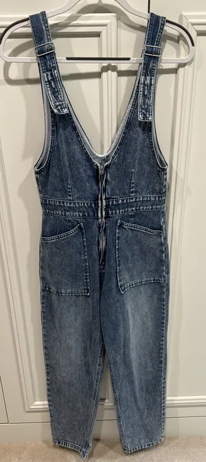 Forever‎ 21 Zip Front Denim Overalls Patch Pocket Boho Retro Medium Wash thumbnail 1
