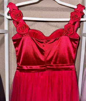 Boutique Red satin and mesh maxi prom dress thumbnail 6