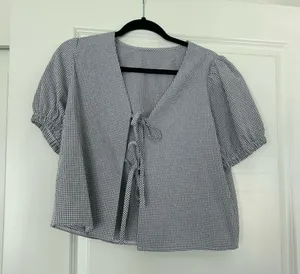 Gingham self tie puff sleeve cutie top Size small thumbnail 1