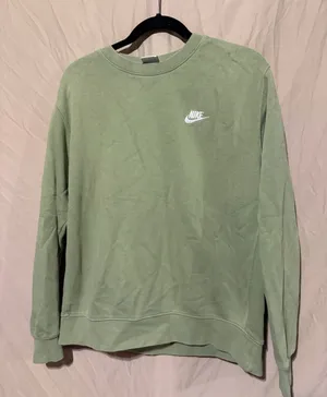 Nike crewneck thumbnail 1