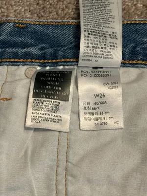 Levi’s Jean Shorts thumbnail 4