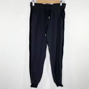 Lululemon On The Fly Black Velvet Trim Drawstring Jogger Pants Womens‎ Size 2 thumbnail 2