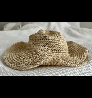 White Fox Spring Break Straw Hat thumbnail 2