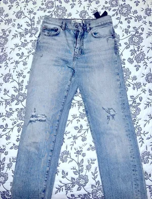 Zara Straight New Ultra Slim Jean US 2 thumbnail 1
