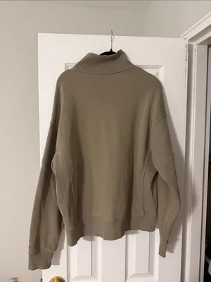 Vuori Sedona Ribbed Half Zip Sweatshirt Metal Olive Sage Sz L thumbnail 2