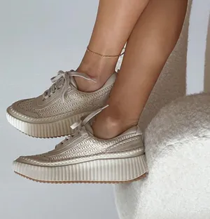 Dolce Vita Sneakers Tan Size 7.5 thumbnail 1