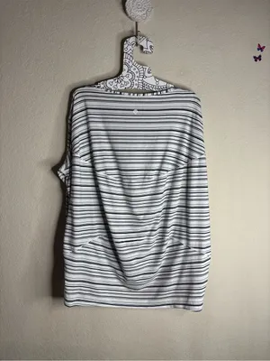 Lululemon Back In Action Long Sleeve Cut Back Stripe White Black size 8 thumbnail 3