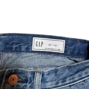 GAP Long Taper High Rise Medium Indigo Wash Women's Size‎ 27 4R thumbnail 5