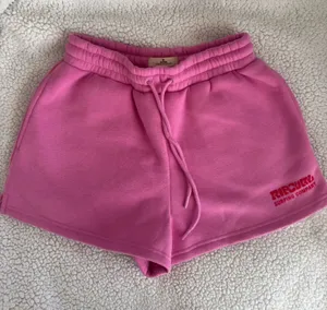 Rip Curl Women’s pink shorts   thumbnail 1