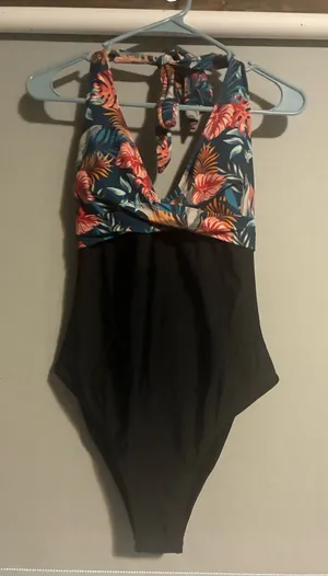 Swimsuit Black Size M thumbnail 1