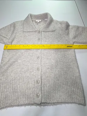 NWOT WAYF Cardigan Sweater Womens M Cream Short Sleeve Button Front READ Repair thumbnail 4