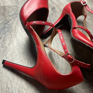 Christian Siriano Red Strappy Heels Size 9 thumbnail 14