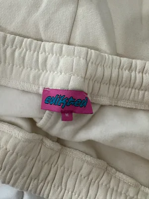 Edikted Sweat Shorts Cherry thumbnail 3