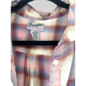 Vintage Wrangler 90's M Wrancher women's long-sleeve plaid button-down shirt thumbnail 3